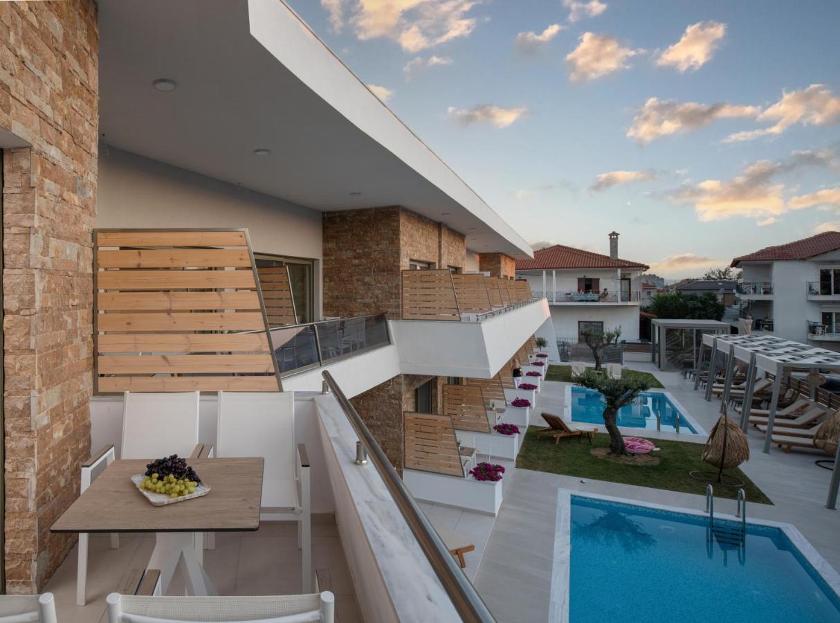 Imagine Luxury Suites Nikiti  Exterior foto
